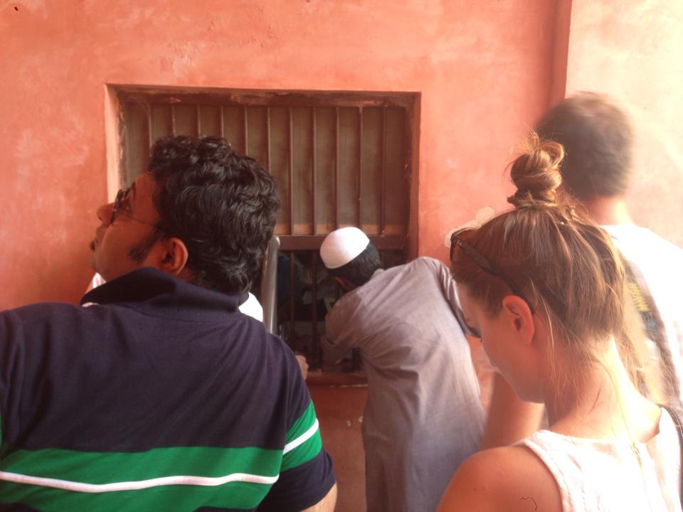 100205_切符売り場